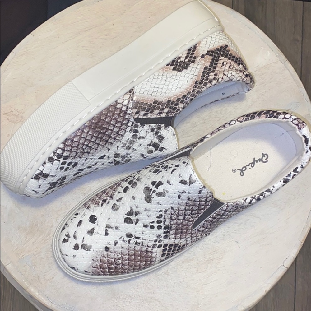 Python Platform Sneakers - Picture 2 of 4